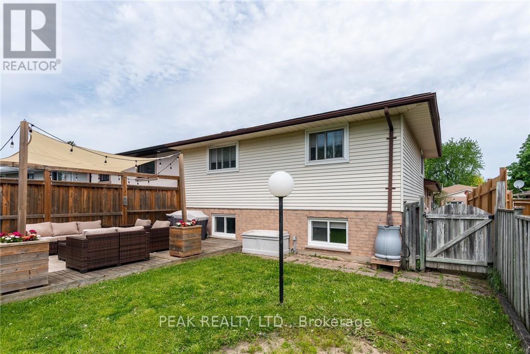 11 Wendy Crescent, Kitchener, Ontario  N2A 3T4 - Photo 33 - X13211008