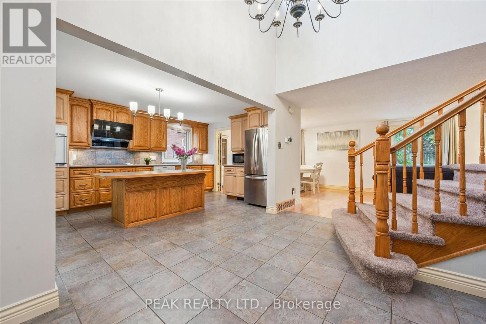 459 Belgreen Way, Waterloo, Ontario  N2L 5X6 - Photo 3 - X13211202