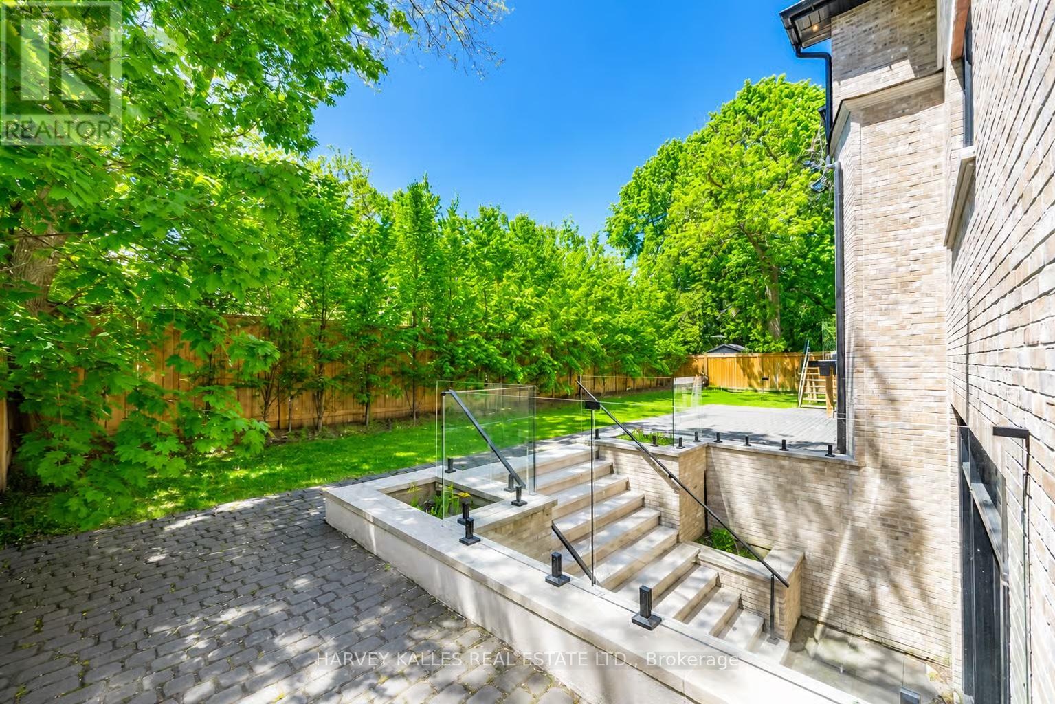 73 Lord Seaton Road, Toronto, Ontario  M2P 1K6 - Photo 17 - C13211234
