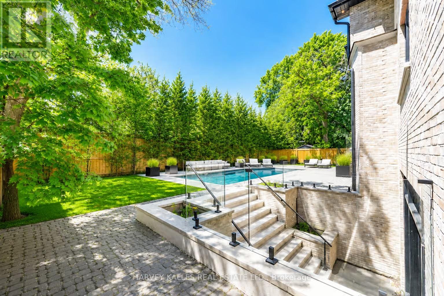 73 Lord Seaton Road, Toronto, Ontario  M2P 1K6 - Photo 18 - C13211234