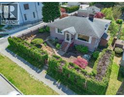 <div class="price">$2,090,000</div> 704 Smith Avenue, Coquitlam<br><div style="margin-bottom:8px;"><small>Oakwyn Realty Encore</small></div><div class='bed_bath'>4 Bed | 2 Bath</div>