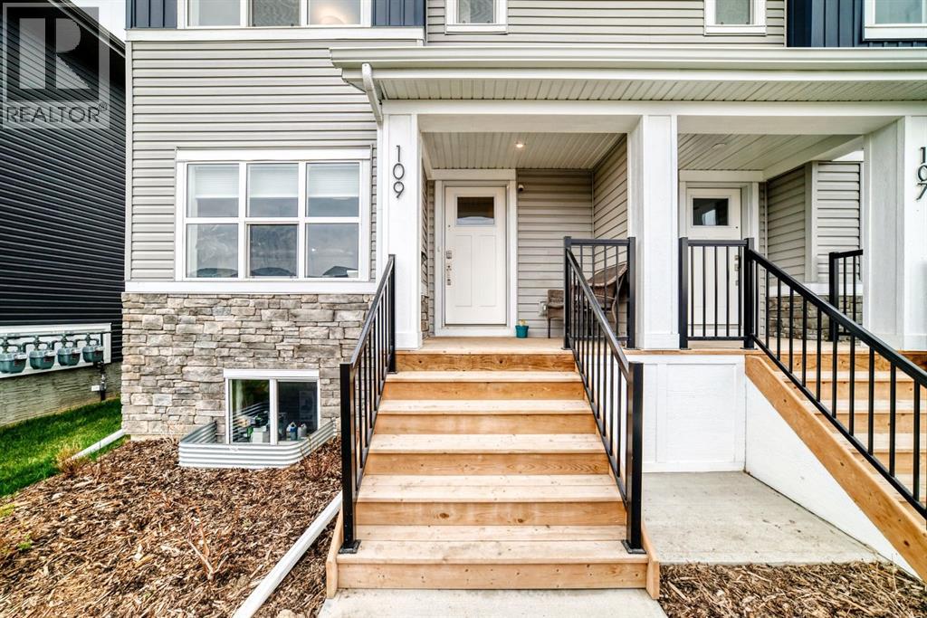 109, 525 River Heights Drive, Cochrane, Alberta  T4C 3E3 - Photo 2 - A2311440