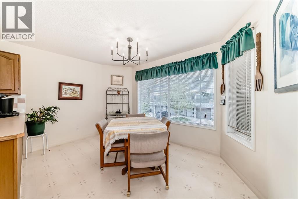 70 Kingsland Villas SW, Calgary, Alberta  T2V 5J9 - Photo 13 - A2312794