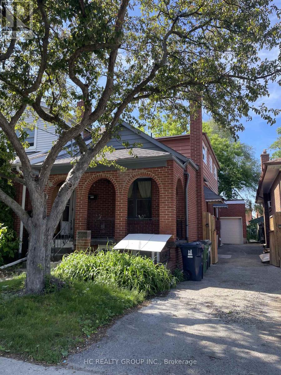 UPPER - 48 TORRENS AVENUE, Toronto, Ontario