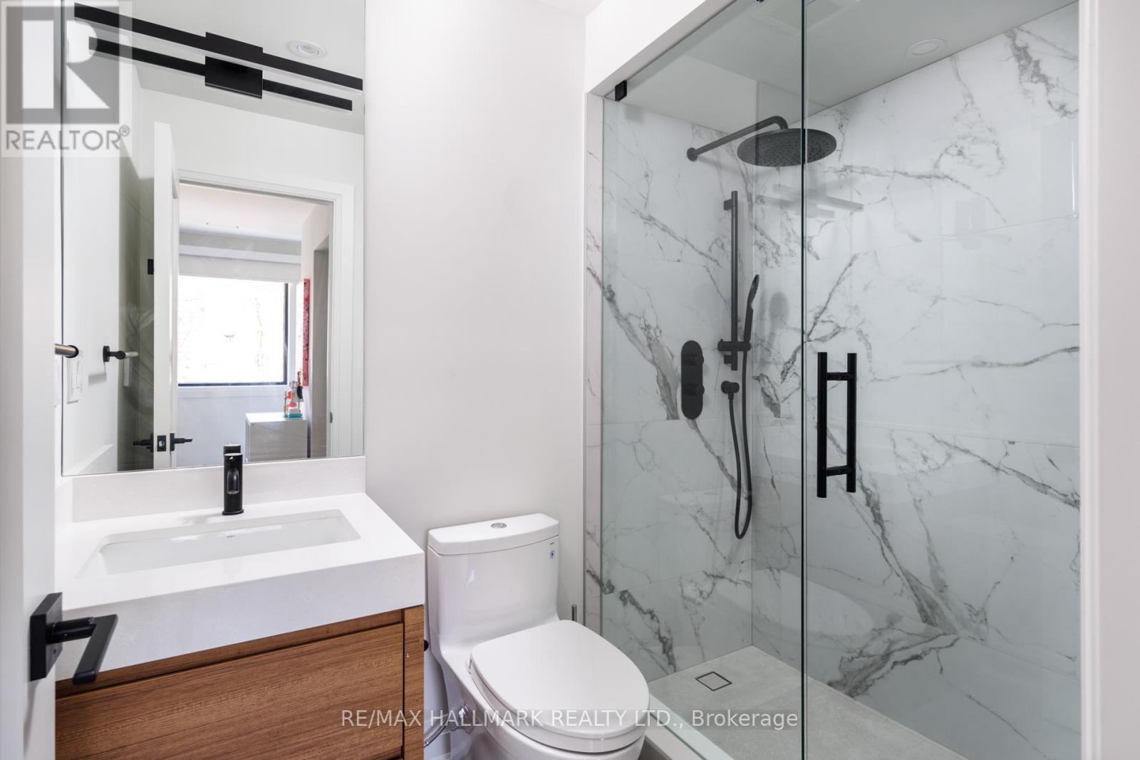 186 Kenilworth Avenue, Toronto, Ontario  M4L 3S6 - Photo 31 - E13211308