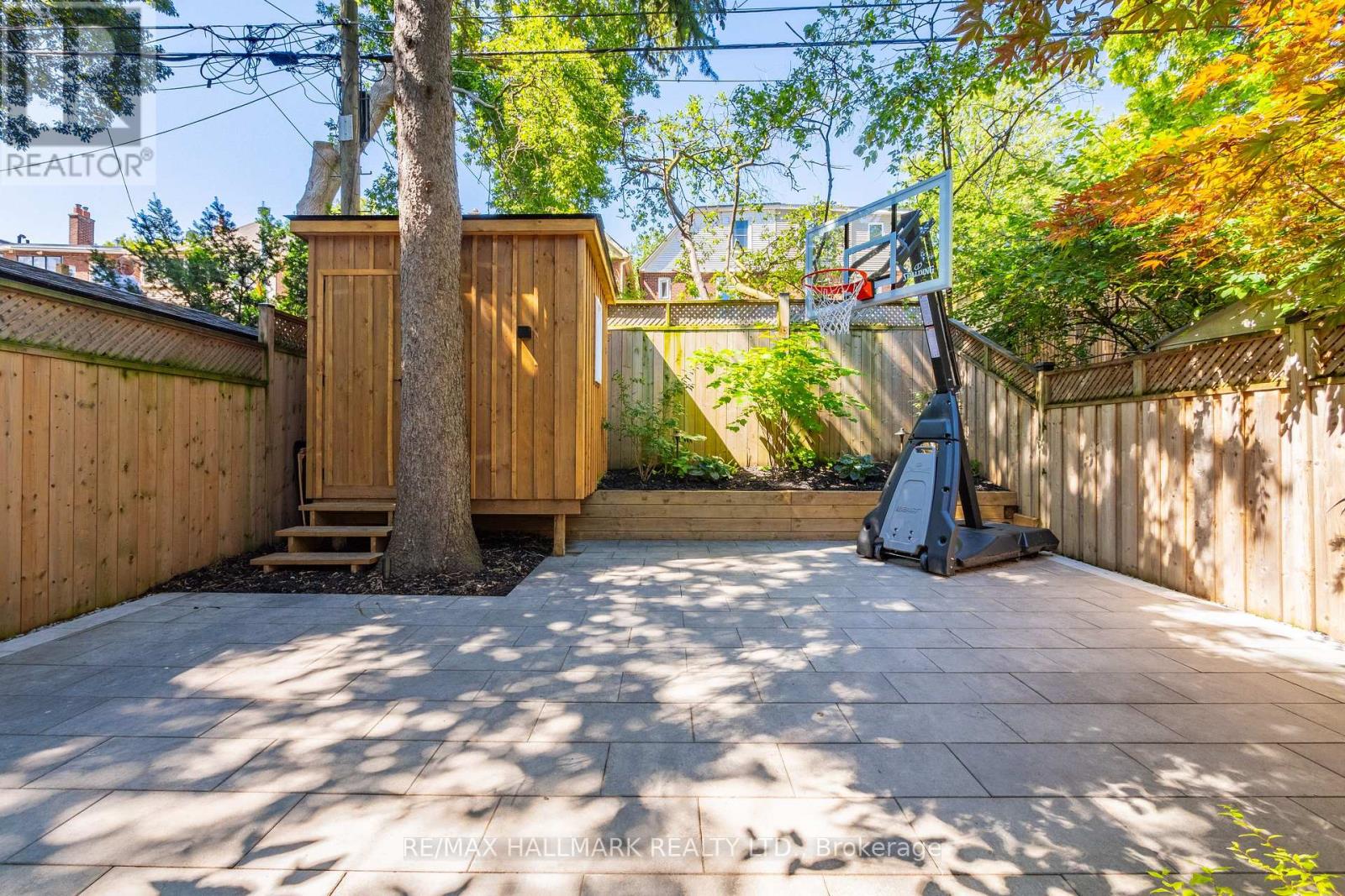 186 Kenilworth Avenue, Toronto, Ontario  M4L 3S6 - Photo 48 - E13211308