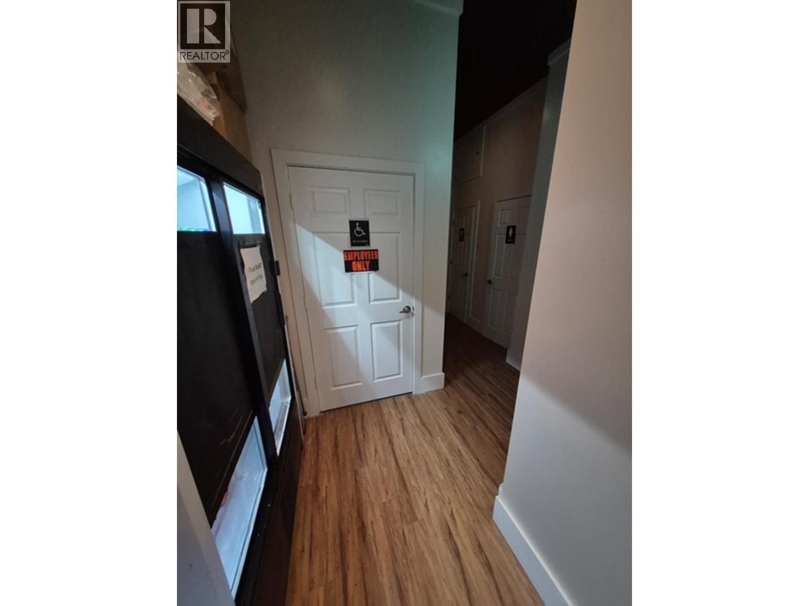 3058 St John Street, Port Moody, British Columbia  V3H 4B6 - Photo 5 - C8079110