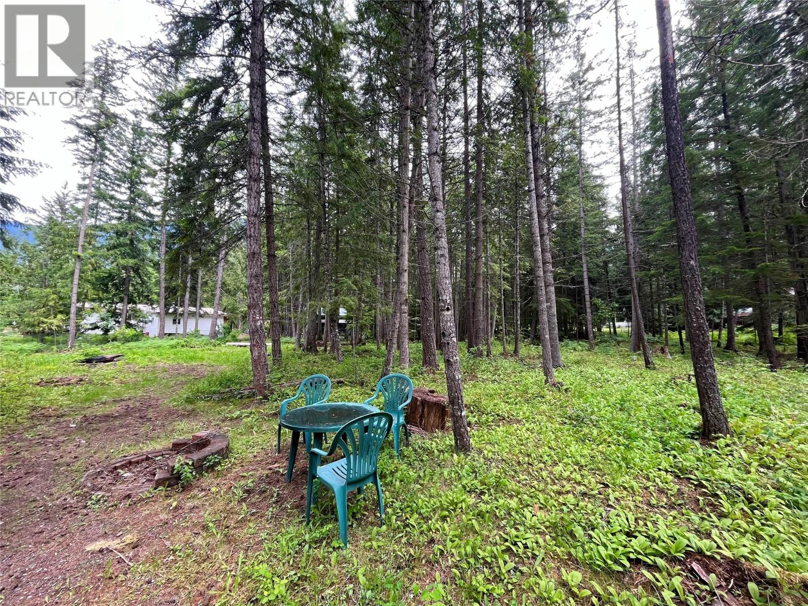 5619 6 Highway, Burton, British Columbia  V0G 1R0 - Photo 9 - 10389282