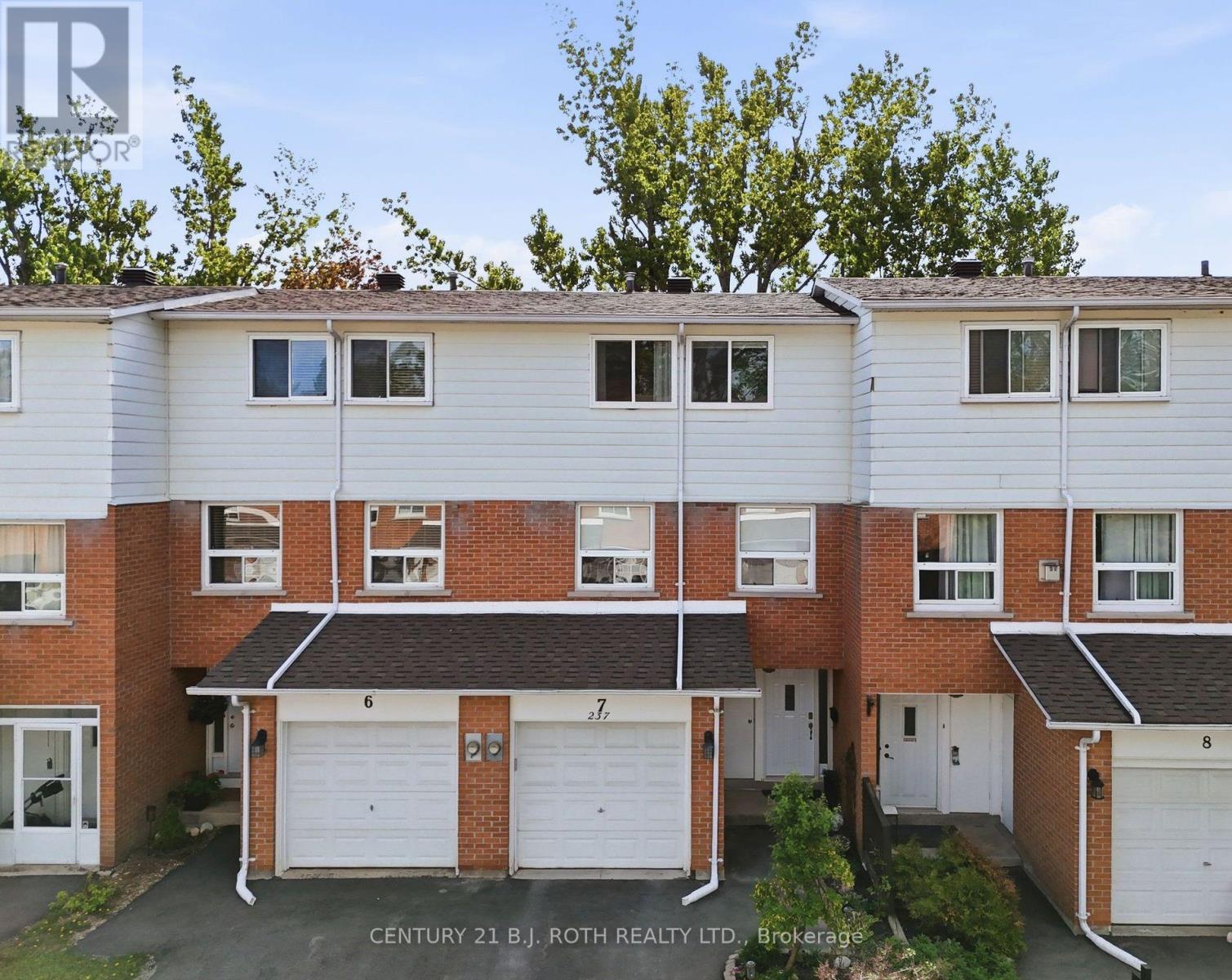 7 - 237 Steel Street, Barrie, Ontario  L4M 2H1 - Photo 1 - S13211274