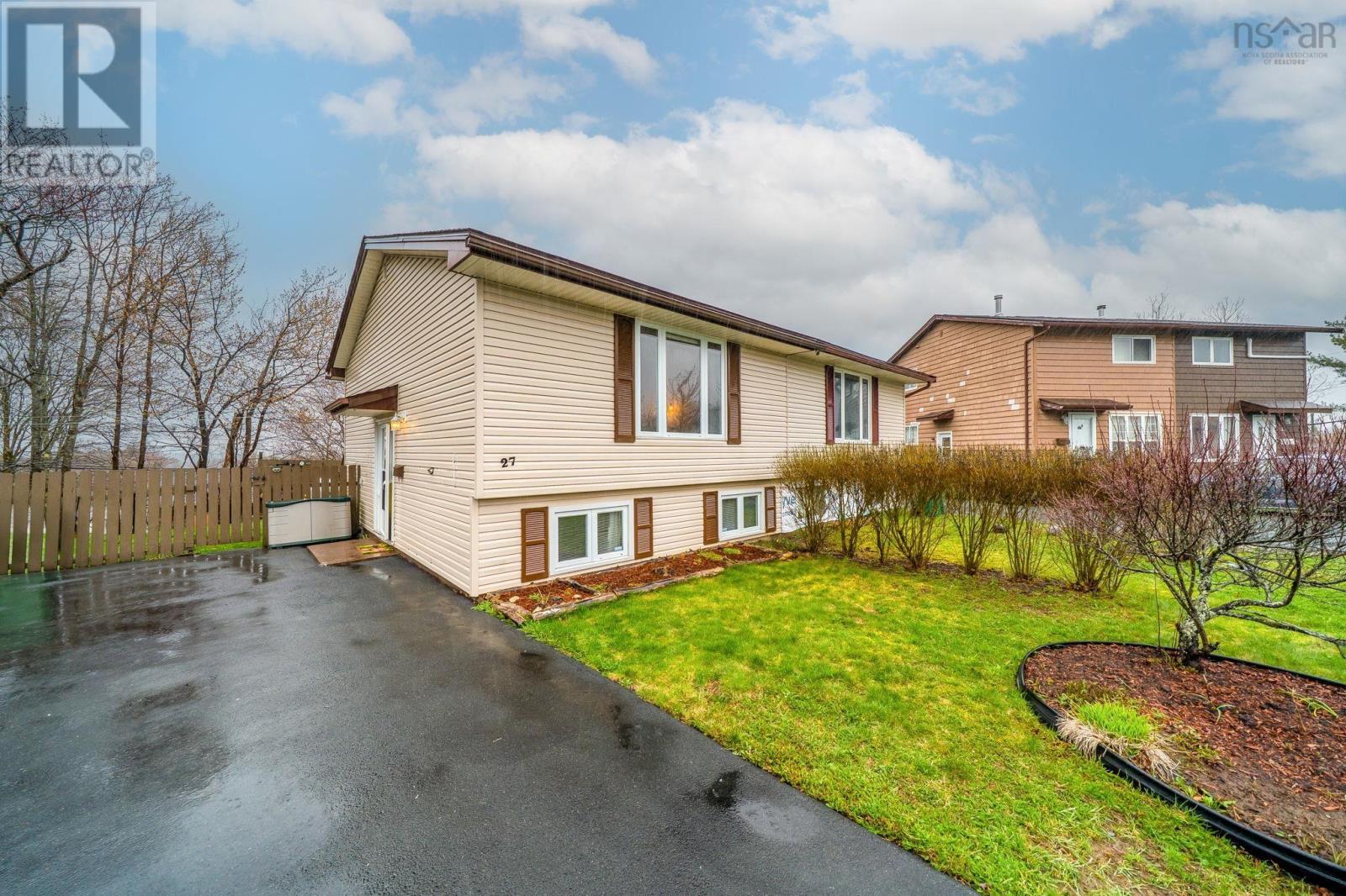 27 Cockburn Court, Lower Sackville, Nova Scotia