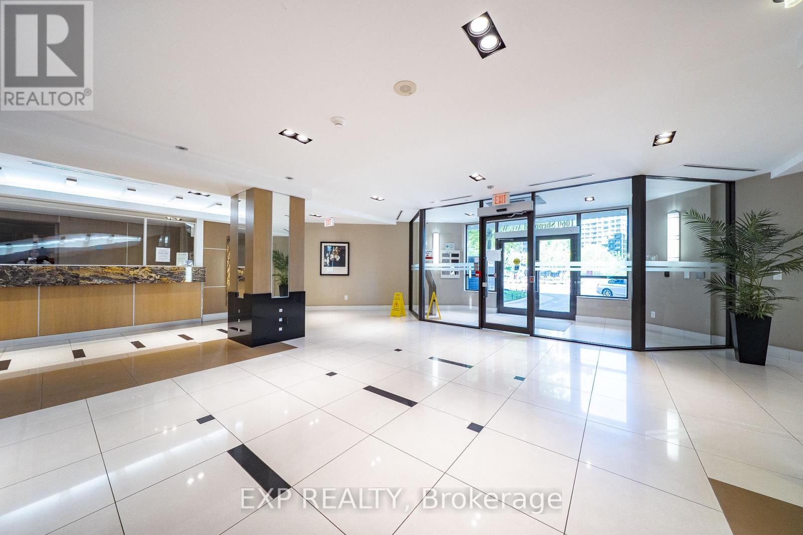1005 - 1060 Sheppard Avenue W, Toronto, Ontario  M3J 0G7 - Photo 5 - W13211278