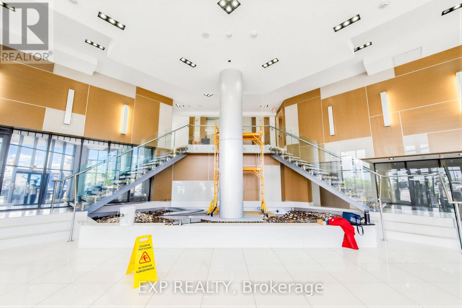 1005 - 1060 Sheppard Avenue W, Toronto, Ontario  M3J 0G7 - Photo 6 - W13211278