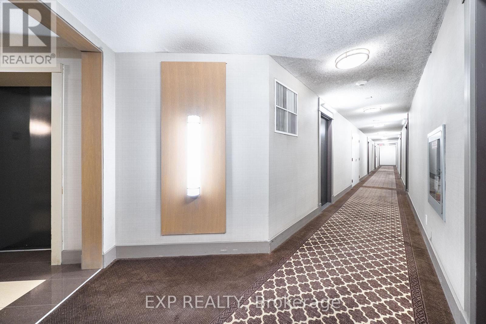 1005 - 1060 Sheppard Avenue W, Toronto, Ontario  M3J 0G7 - Photo 8 - W13211278