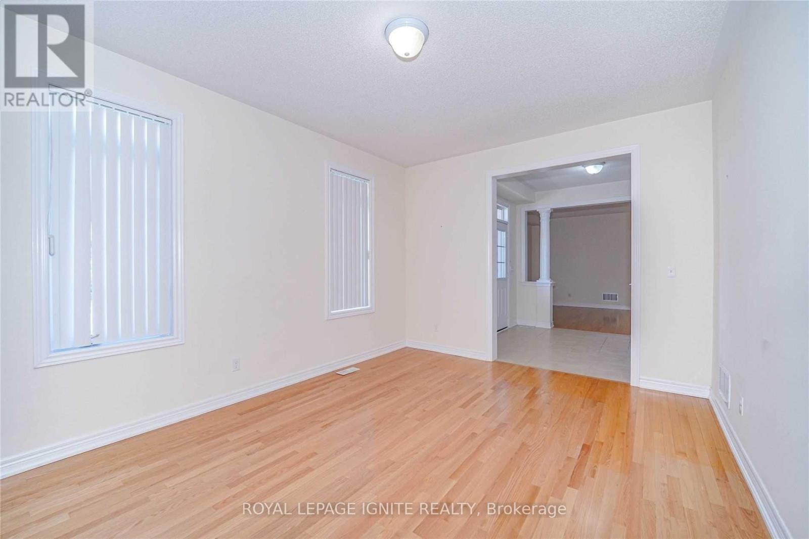 Upper - 26 Ironshield Drive, Brampton, Ontario  L6P 3N4 - Photo 10 - W13211296