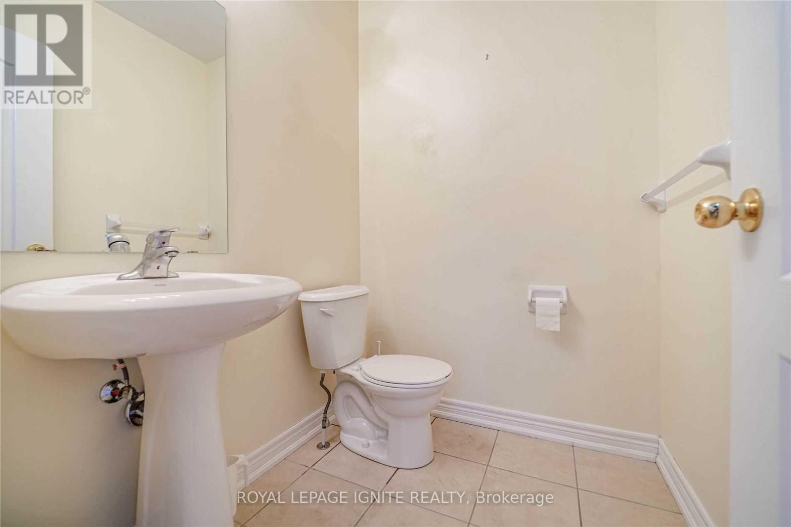 Upper - 26 Ironshield Drive, Brampton, Ontario  L6P 3N4 - Photo 14 - W13211296