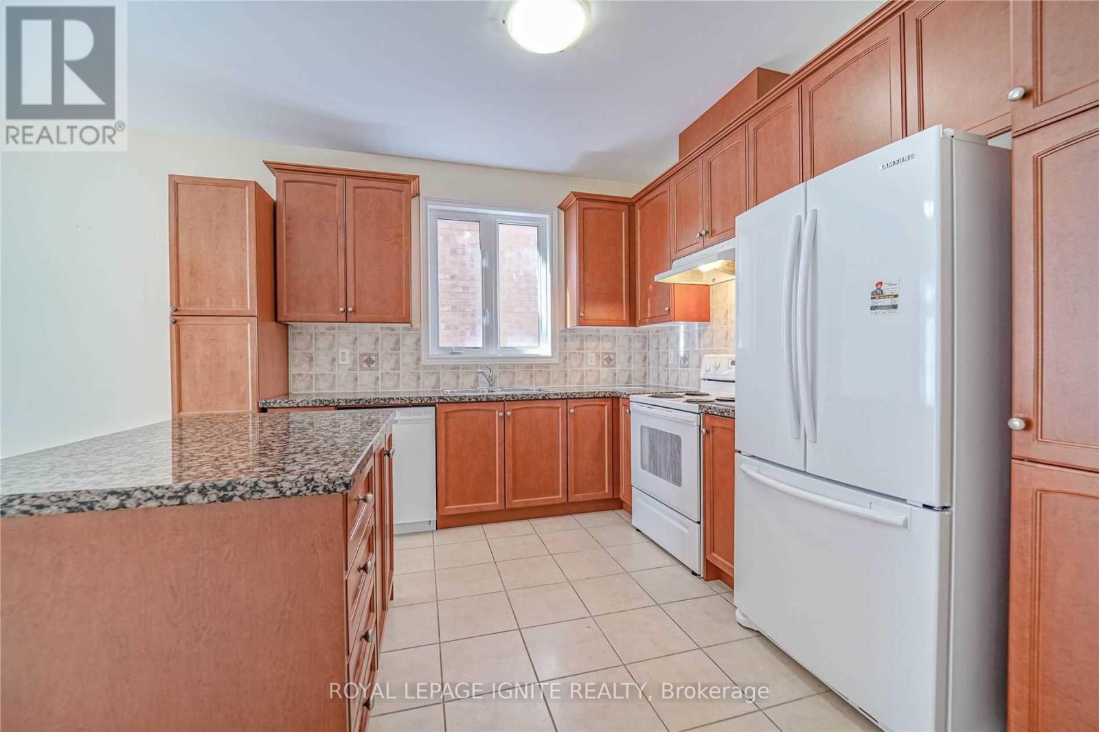 Upper - 26 Ironshield Drive, Brampton, Ontario  L6P 3N4 - Photo 16 - W13211296