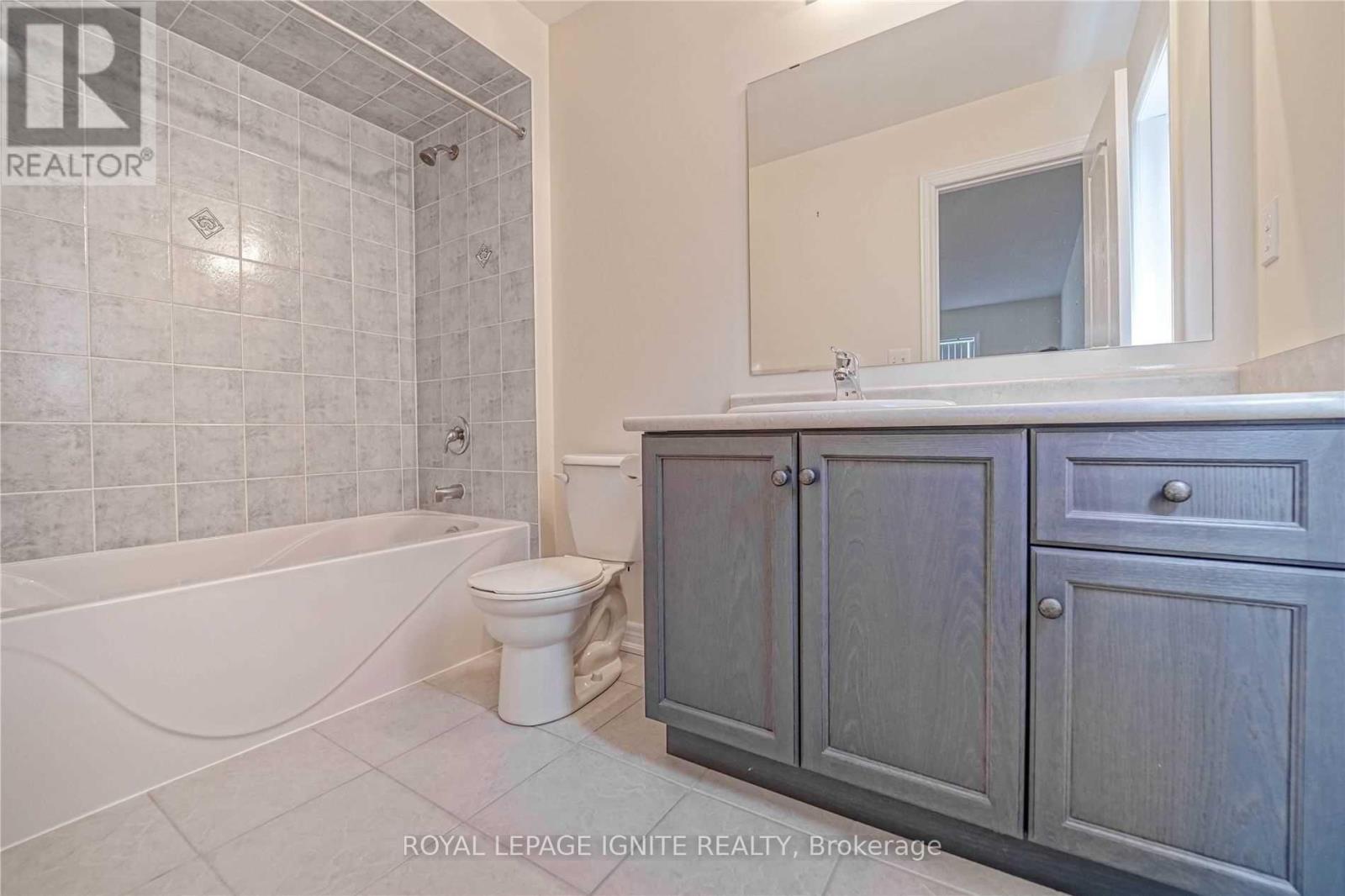 Upper - 26 Ironshield Drive, Brampton, Ontario  L6P 3N4 - Photo 26 - W13211296