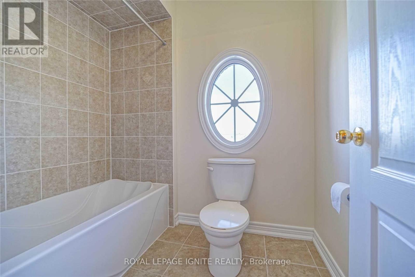 Upper - 26 Ironshield Drive, Brampton, Ontario  L6P 3N4 - Photo 31 - W13211296