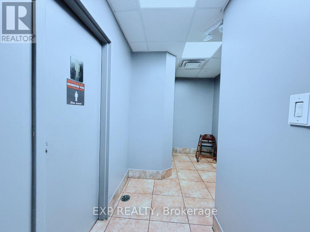 285 Rexdale Boulevard, Toronto, Ontario  M9W 1P7 - Photo 15 - W13211302