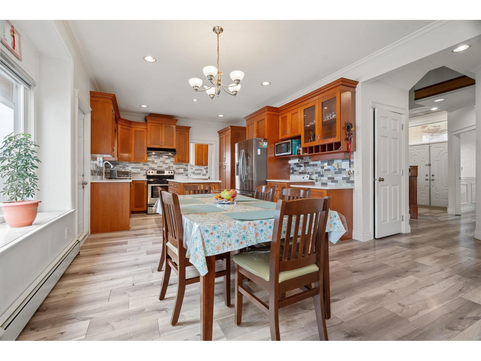 6312 166a Street, Surrey, British Columbia  V3S 0W1 - Photo 8 - R3129093