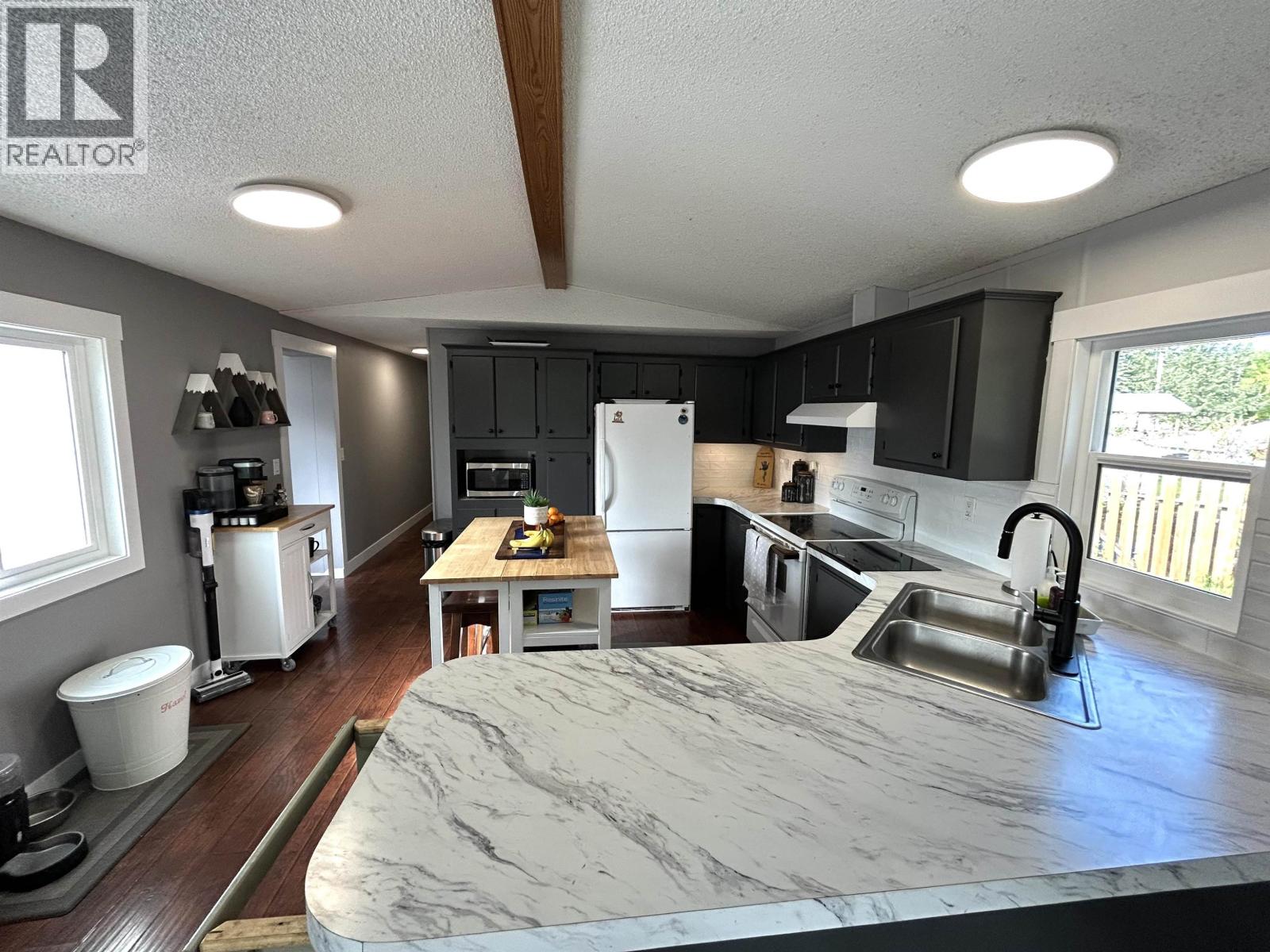 7245 Dawson Place, Prince George, British Columbia  V2K 2M5 - Photo 11 - R3129437