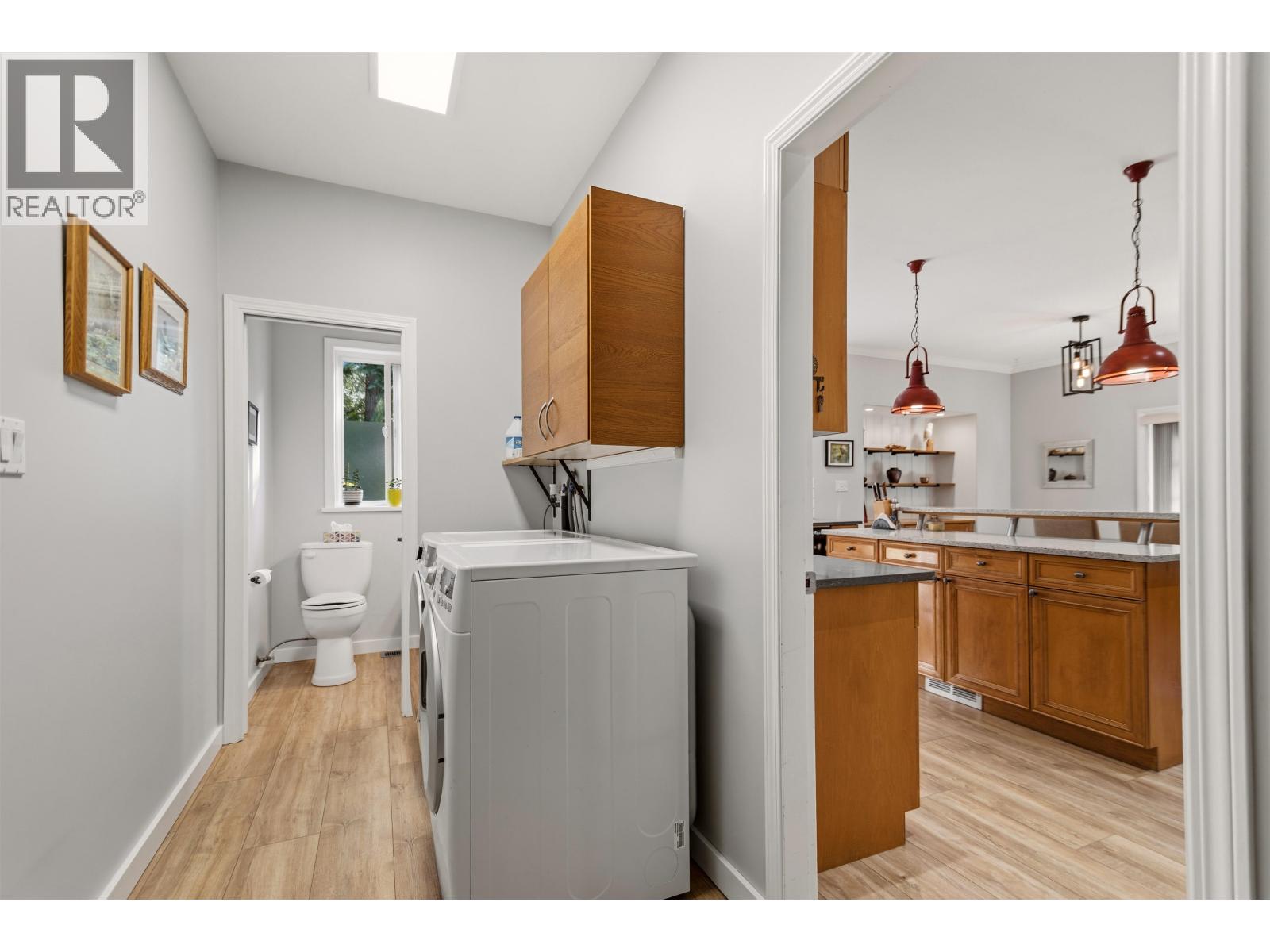 8029 Southwood Road, Halfmoon Bay, British Columbia  V0N 1Y1 - Photo 13 - R3103345