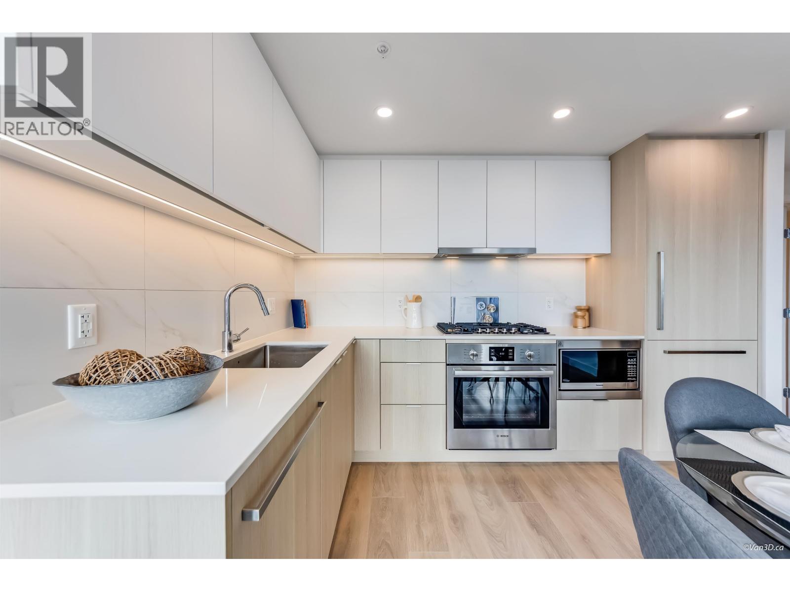 809 318 Alderson Avenue, Coquitlam, British Columbia  V3K 0J1 - Photo 6 - R3128983
