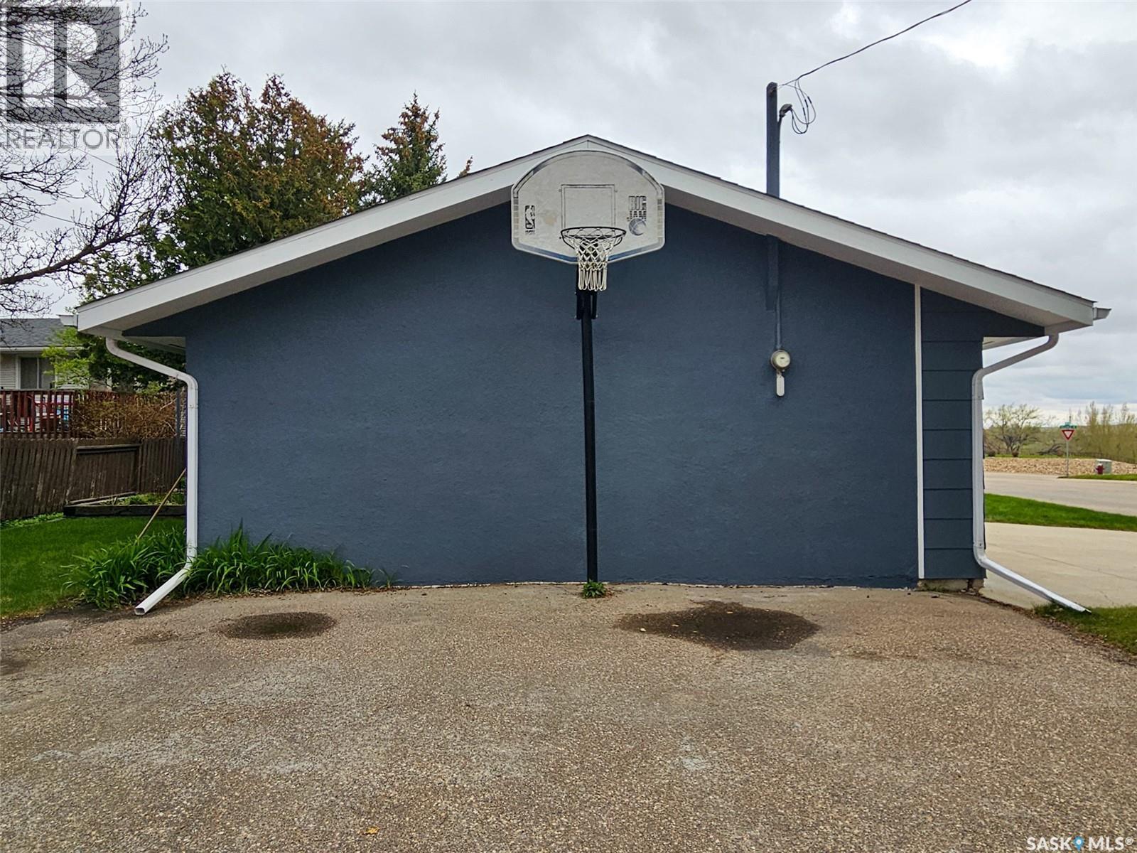 720 Whyte Avenue, Swift Current, Saskatchewan S9H 1P7 - Photo 21 - SK037498