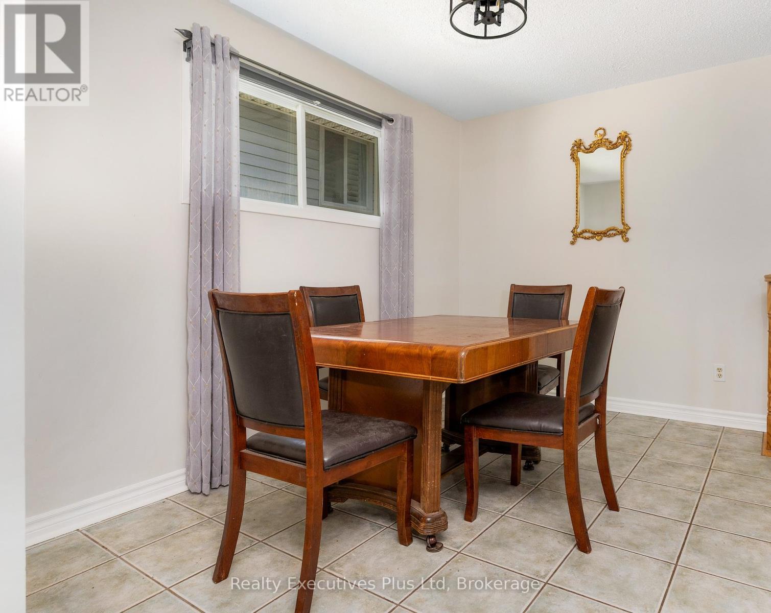 24 Mcconkey Place, Barrie, Ontario  L4N 6H1 - Photo 8 - S13181490