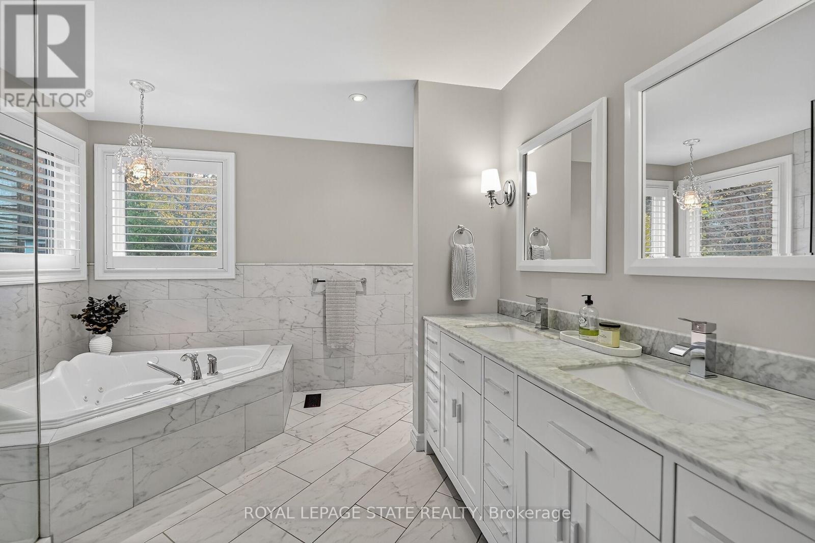 40 Parkwood Road, Grimsby, Ontario  L3M 4K9 - Photo 34 - X12938638