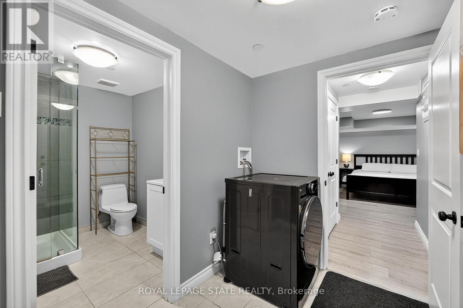 40 Parkwood Road, Grimsby, Ontario  L3M 4K9 - Photo 49 - X12938638