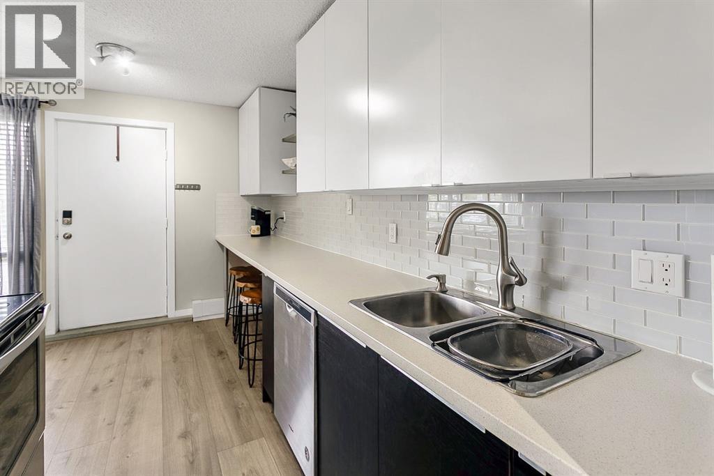 20, 3519 49 Street NW, Calgary, Alberta  T3A 2C7 - Photo 18 - A2314908