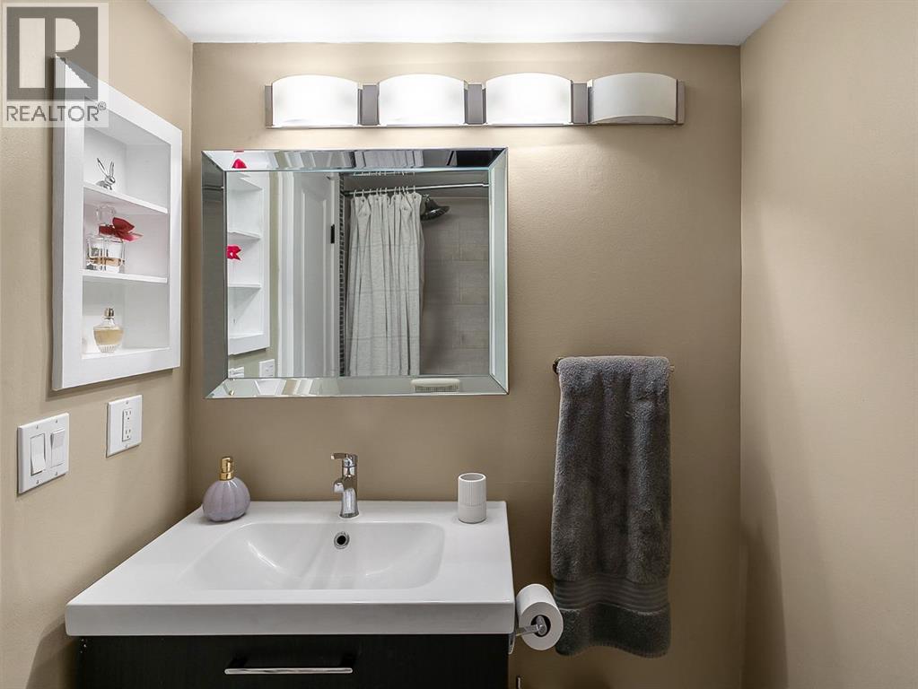 20, 3519 49 Street NW, Calgary, Alberta  T3A 2C7 - Photo 35 - A2314908