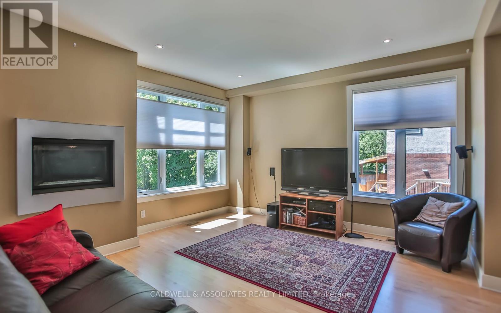 158 Marlborough Avenue, Ottawa, Ontario  K1N 8G2 - Photo 11 - X13211330