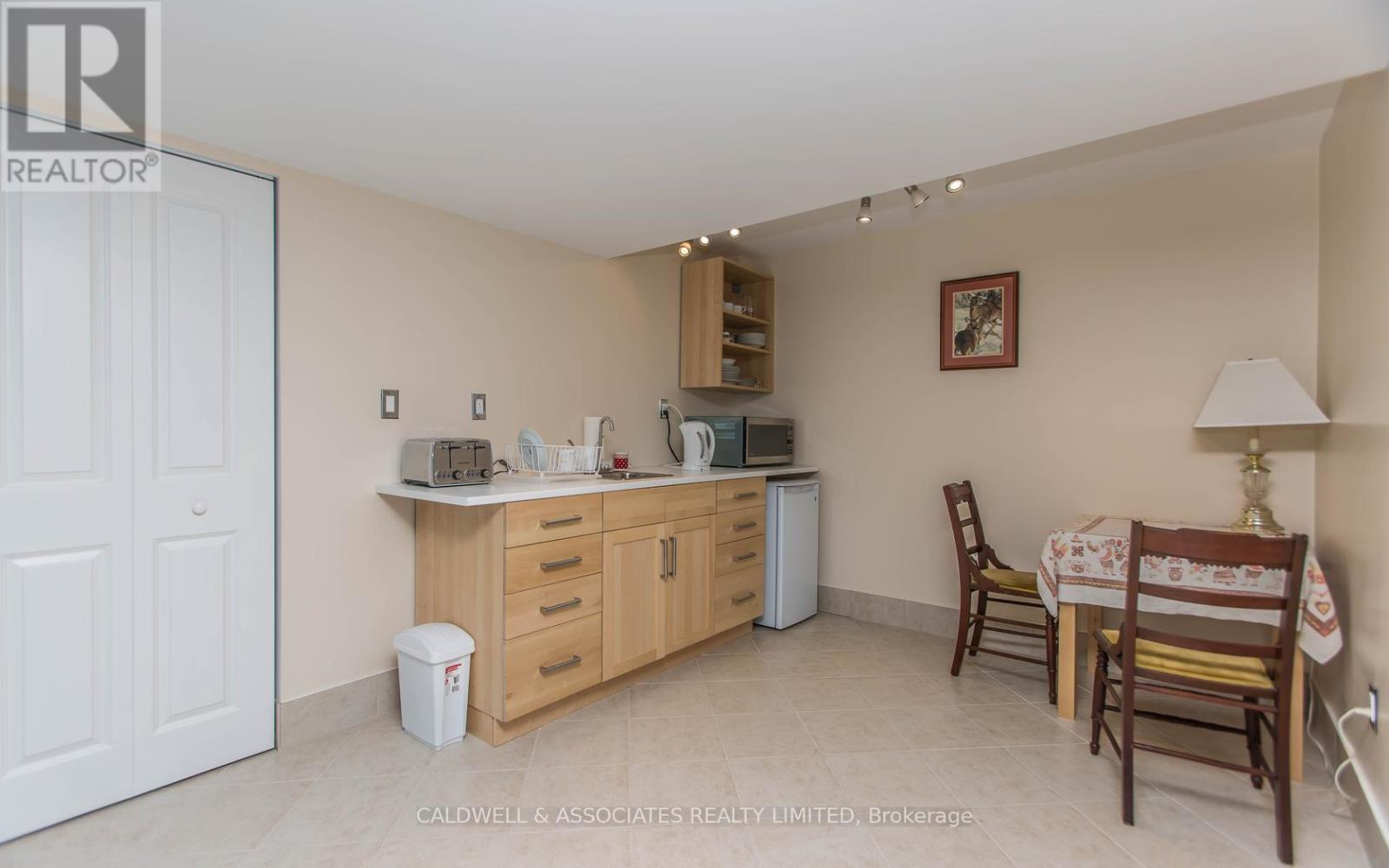 158 Marlborough Avenue, Ottawa, Ontario  K1N 8G2 - Photo 17 - X13211330