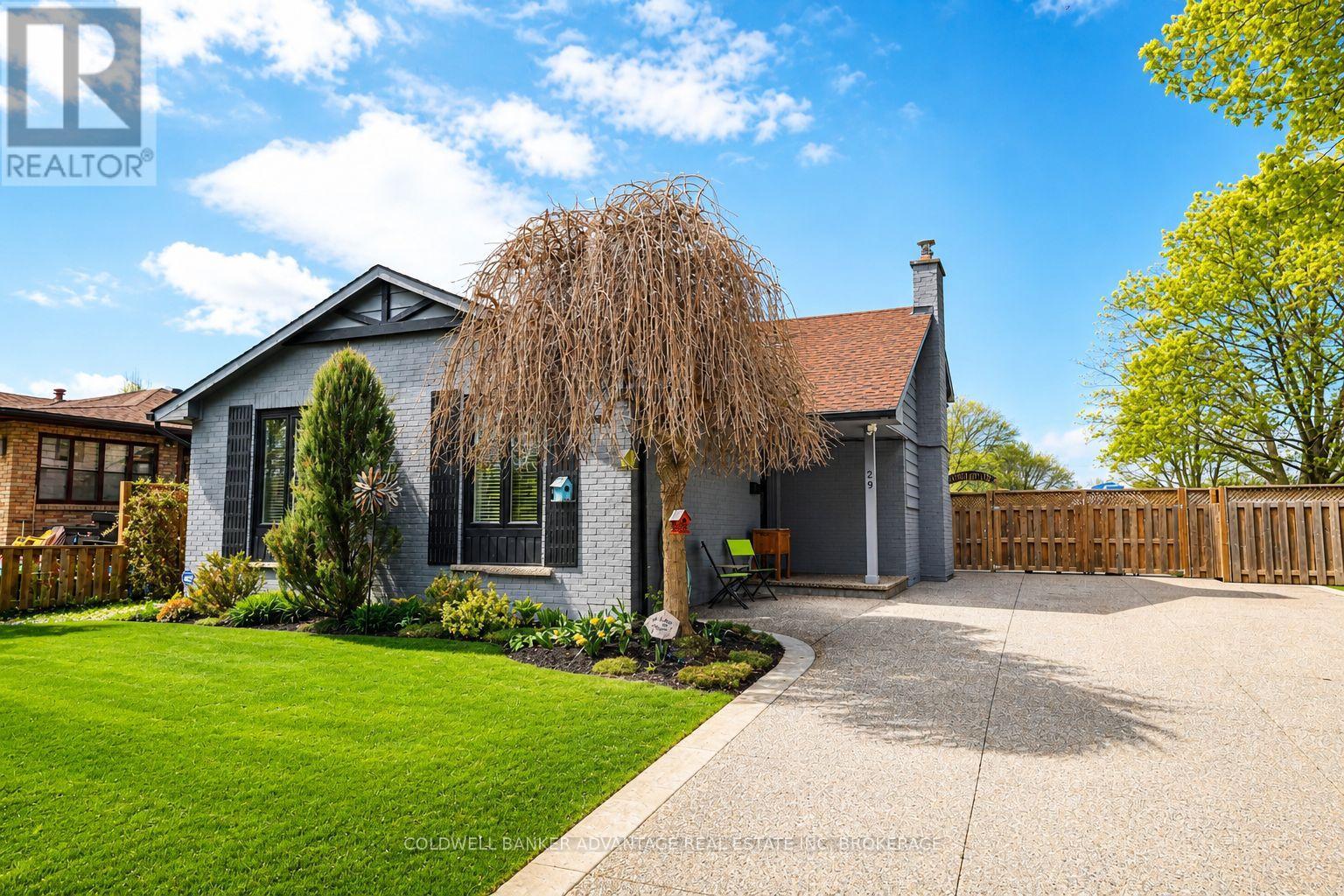 29 Willcher Drive, St. Catharines, Ontario  L2M 6R2 - Photo 2 - X13211404