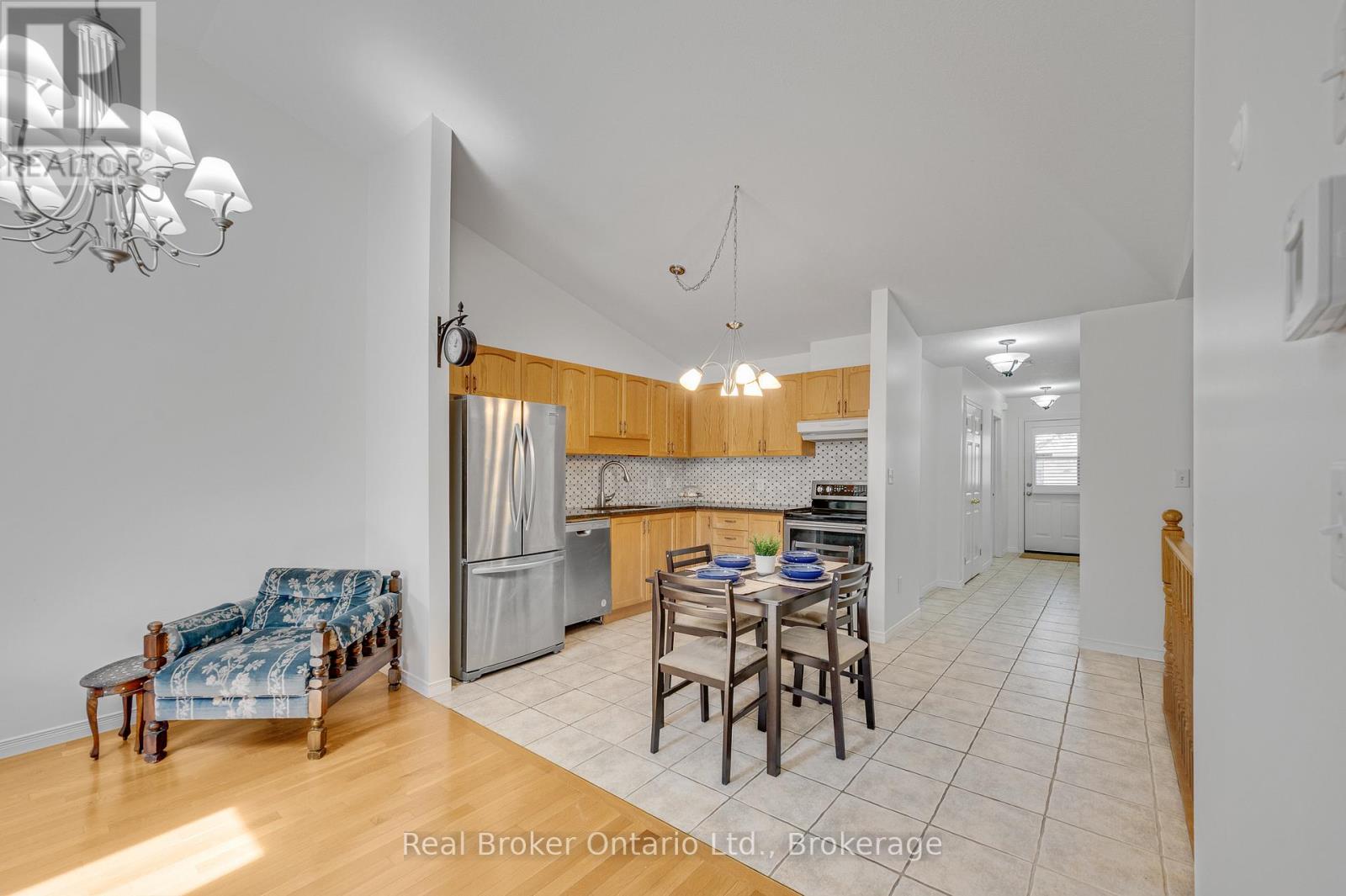 17 - 751 Rymal Road W, Hamilton, Ontario  L9B 2Y3 - Photo 7 - X13211426