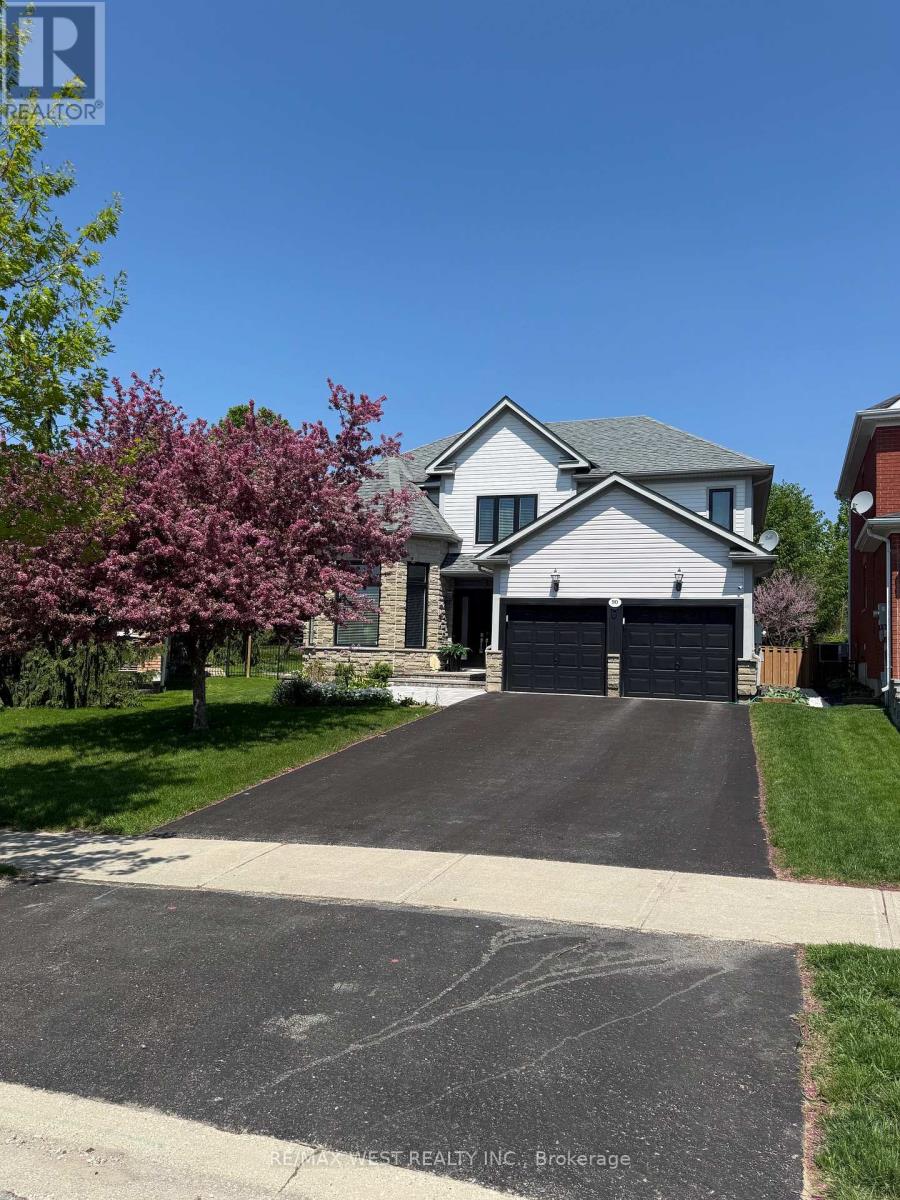 90 BIRKHALL PLACE, Barrie, Ontario
