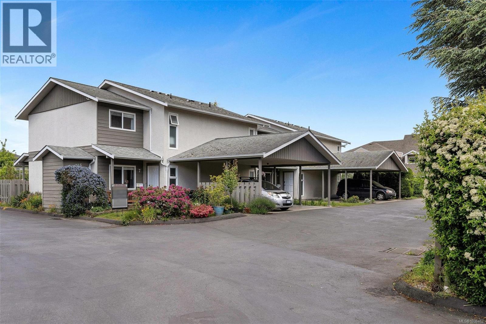 9 400 Culduthel Rd, Saanich, British Columbia V8Z 1G1 - Photo 3 - 1038462