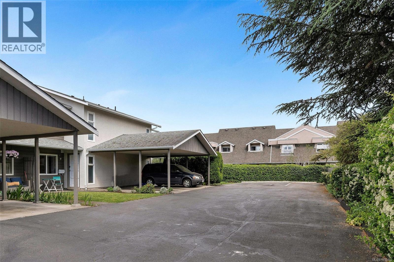 9 400 Culduthel Rd, Saanich, British Columbia V8Z 1G1 - Photo 40 - 1038462