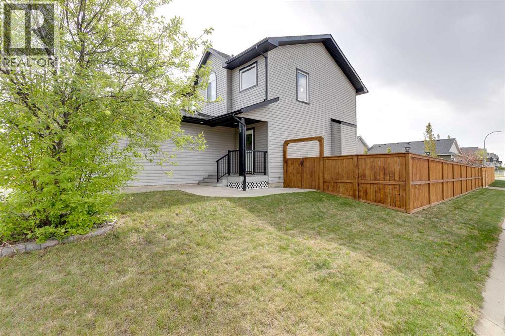 1 Mcclung Gate E, Carstairs, Alberta  T0M 0N0 - Photo 3 - A2313531