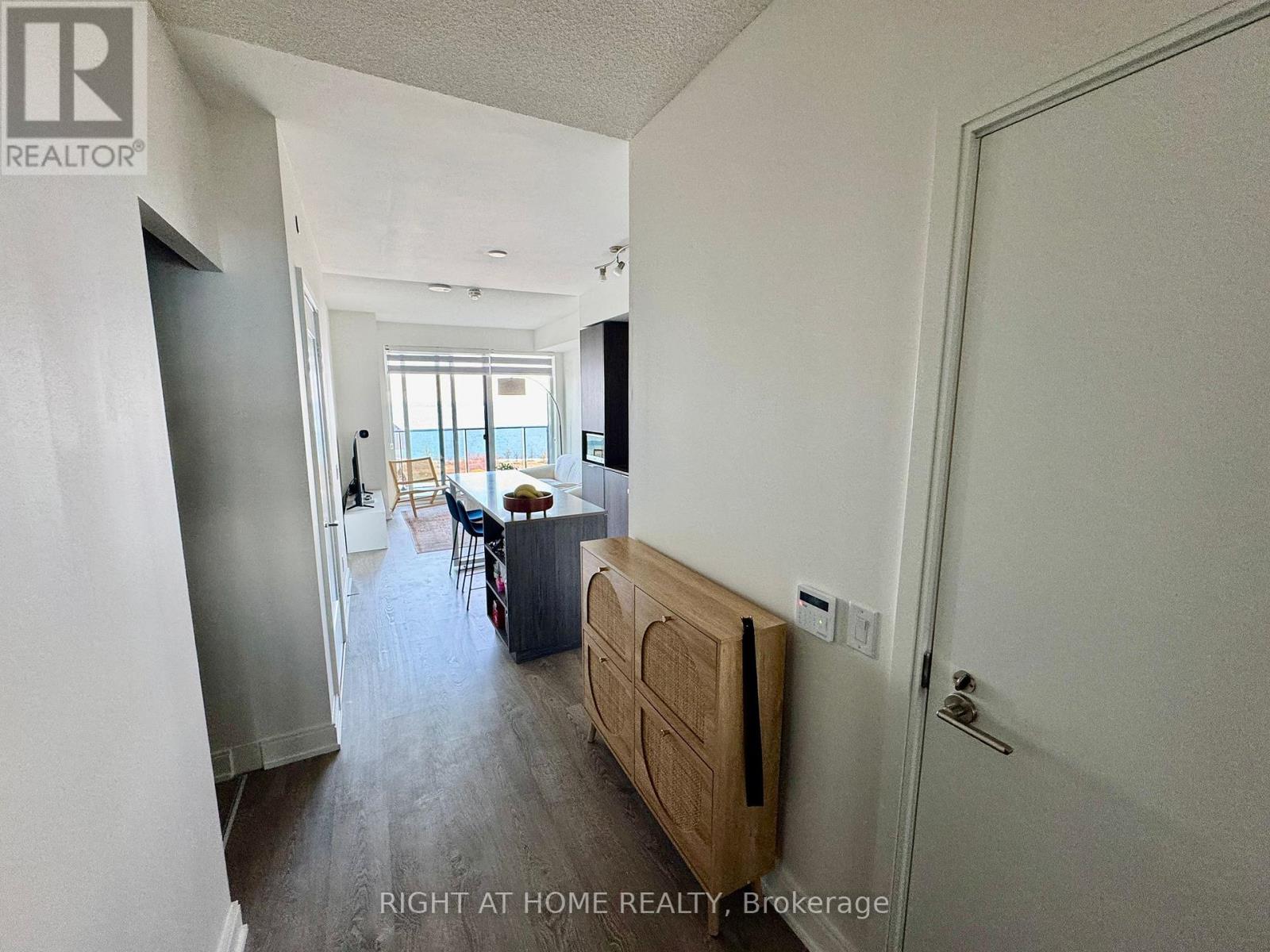 1906 - 70 Annie Craig Drive, Toronto, Ontario  M8V 0G2 - Photo 3 - C13211324