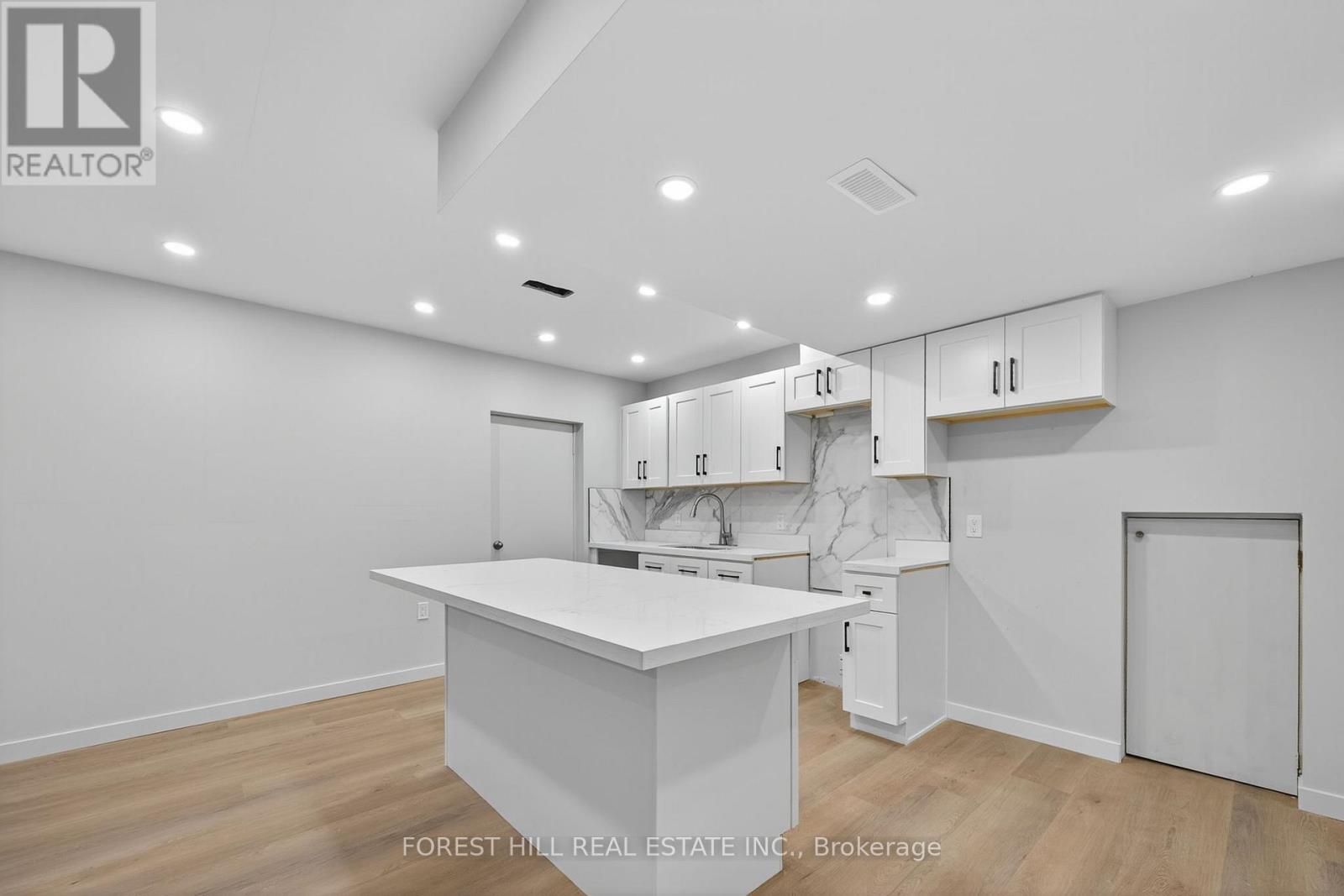 19 Candis - Lower Level Drive, Toronto, Ontario  M3H 5G3 - Photo 9 - C13211342