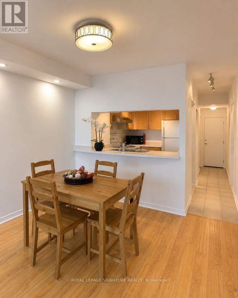 1908 - 8 Hillcrest Avenue, Toronto, Ontario  M2N 6Y6 - Photo 2 - C13211370
