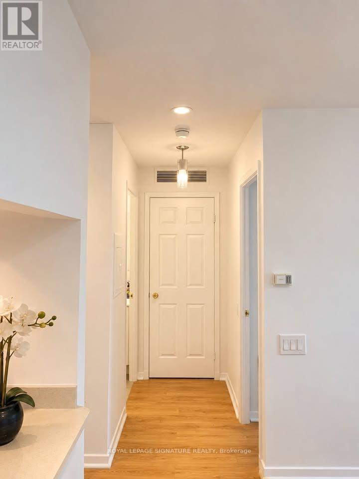1908 - 8 Hillcrest Avenue, Toronto, Ontario  M2N 6Y6 - Photo 5 - C13211370