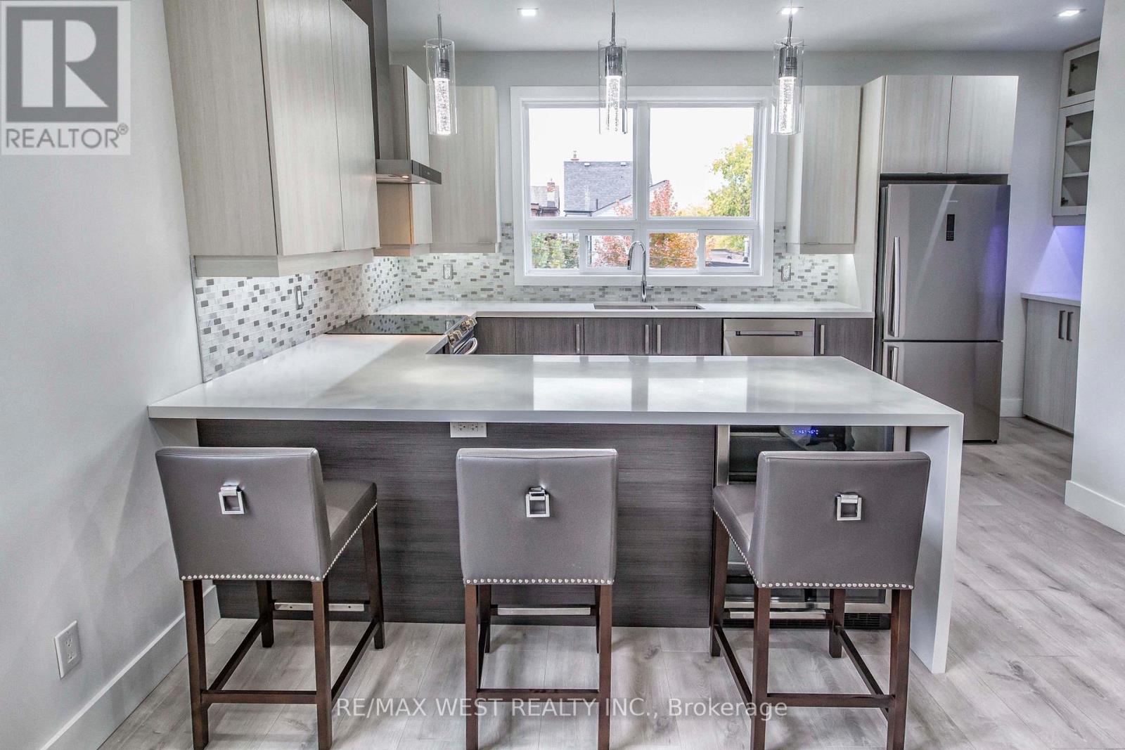 268 Sterling Road, Toronto, Ontario  M6R 2B9 - Photo 18 - C13211386