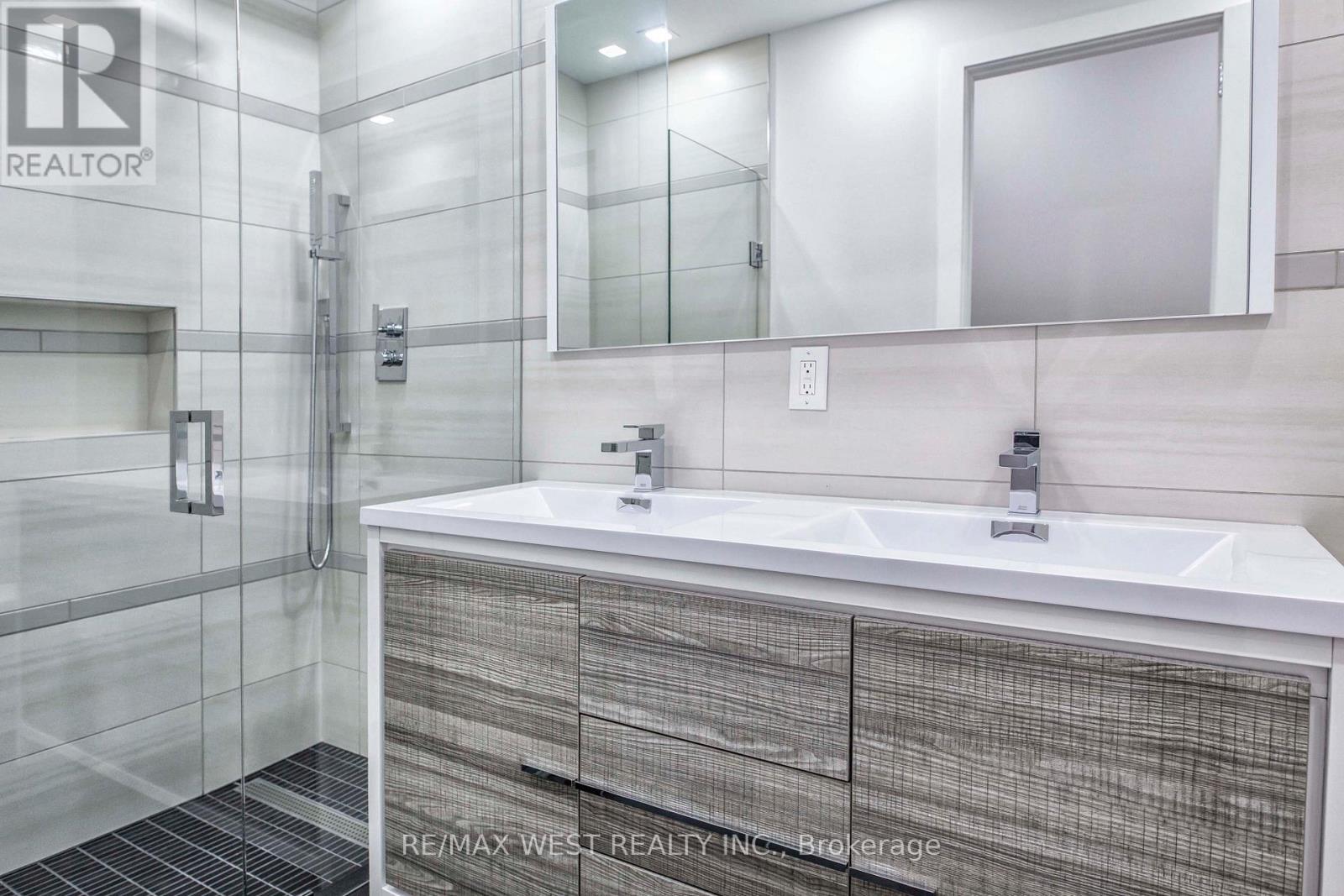 268 Sterling Road, Toronto, Ontario  M6R 2B9 - Photo 2 - C13211386