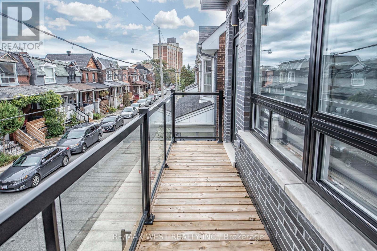 268 Sterling Road, Toronto, Ontario  M6R 2B9 - Photo 22 - C13211386
