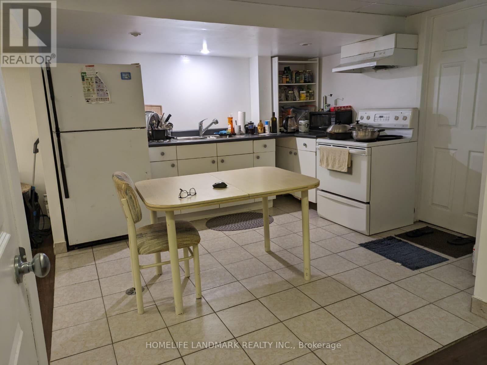 ( Lower ) - 81 Clydesdale Drive, Toronto, Ontario  M2J 3N3 - Photo 5 - C13211428