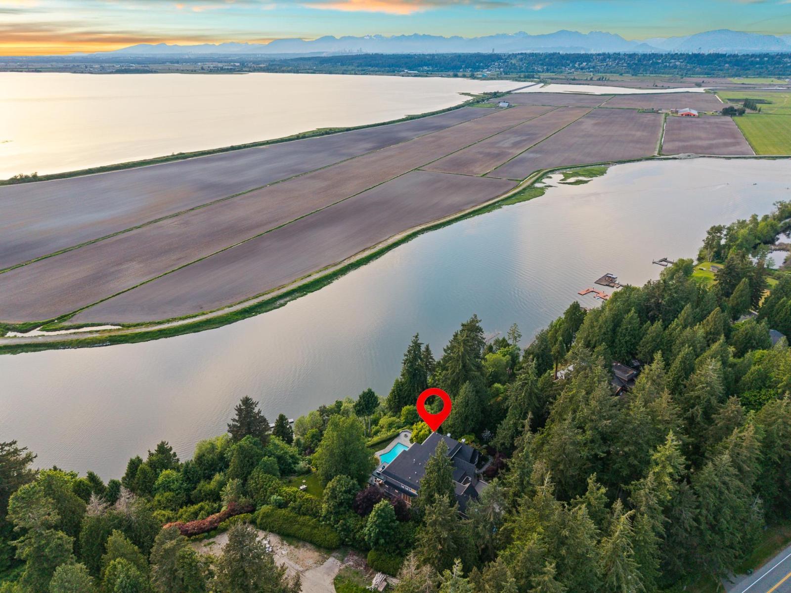 13419 Crescent Road, Surrey, British Columbia  V4P 1J5 - Photo 6 - R3129470